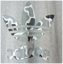 新品未使用●送料無料◆(M)アディダスオリジナルス adidas originals グレー カモ トレフォイルTシャツ_画像2