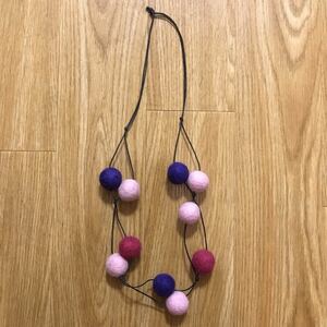 Art hand Auction [芬兰平行进口] 棉球项链, 手工制作的, 配饰(女士), 项链, 吊坠, 颈链