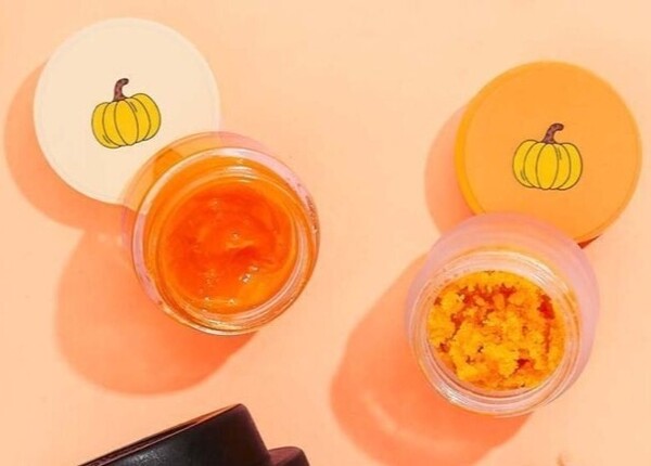 【Pumpkin Spice Lip Care Set】メイクアップレボリューション■リップスクラブ リップマスク■パンプキン プレゼント 誕生日