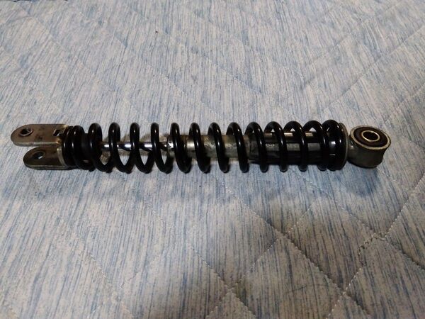 ★AF62 DIO 純正リヤサス 中古