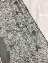 新品タグ付きGIVENCHY PAISLEY PATTERNED SILK100% LARGE SIZE SHAWL MADE IN ITALY/ジバンシィペイズリー柄シルク100%大判ショール_画像4