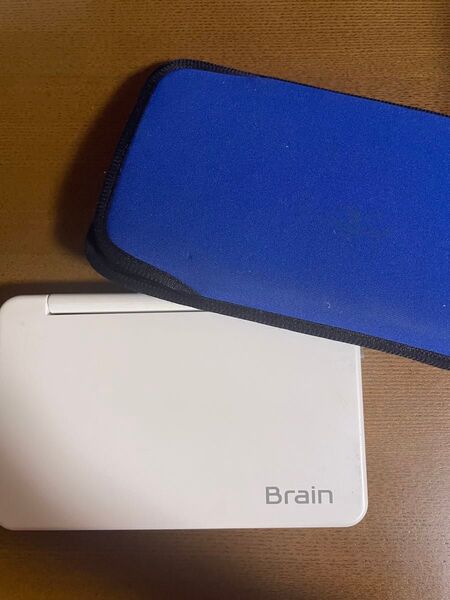 シャープ カラ―電子辞書 Brain 高校生モデル ホワイト系 PW-H7700