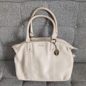 フルラ レザーハンドバッグ ベージュ