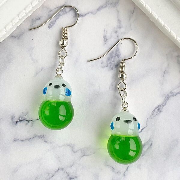 ピアス 小鳥 鳥 野鳥 イヤリング トリ 立体 レジン 一点物 ハンドメイド アクセサリー レジンアクセサリー