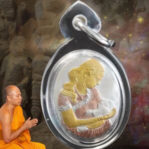 【入手困難】釈迦誕生地'尼波羅ルンビニーの加護' 自尊心と自力 プラクルアン 三 御守り プラクルアン タイ お守り 釈迦 ネパール