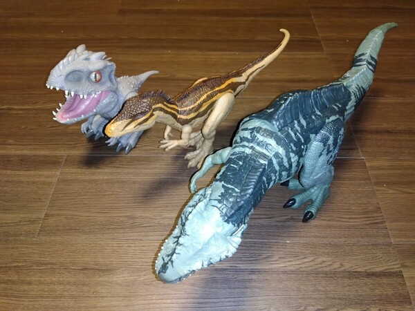 マテル 恐竜フィギュアセット ジュラシックワールド