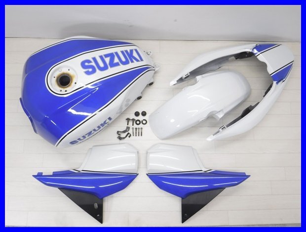 Yahoo!オークション -「gsx1400 タンク」の落札相場・落札価格 Yahoo!オークション -「gsx1400 タンク」の落札相場・落札価格