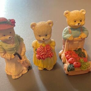 【送料無料】くまの置き物 フィギュア アンティーク雑貨 インテリア 自立可能 カントリー