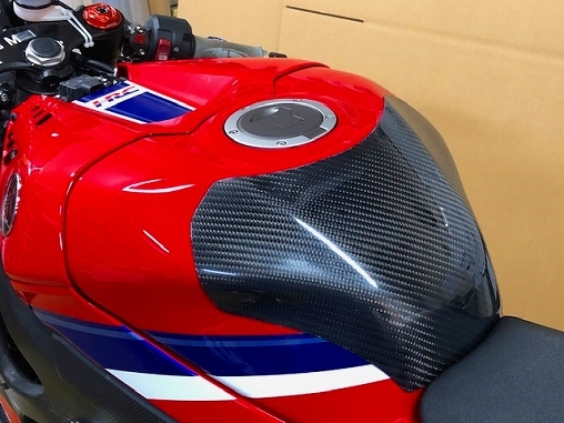 Yahoo!オークション -「cbr1000rr.r」(ホンダ用) (タンク)の落札 Yahoo!オークション -「cbr1000rr.r」(ホンダ用) (タンク)の落札