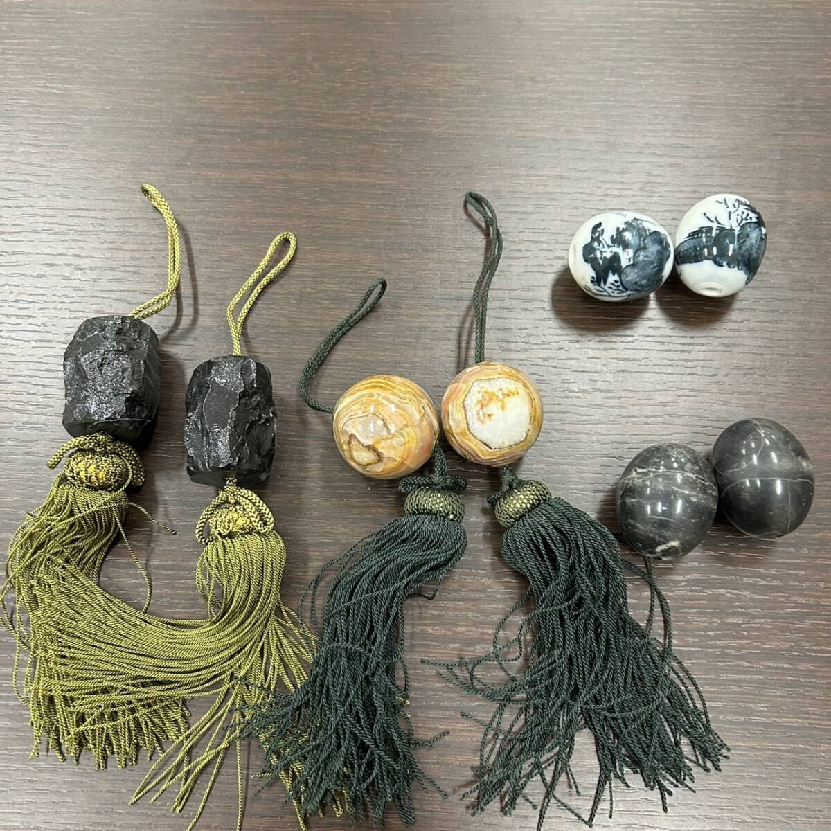 ○ 風鎮 ○ 掛け軸 ☆ 風鎮３点セット ① ☆ 掛け軸飾り/オニキス/天然石 ☆ 中古美品/箱無し(掛軸)｜売買されたオークション情報、Yahoo!オークション(旧ヤフオク!)  の商品情報をアーカイブ公開 - オークファン（aucfan.com）