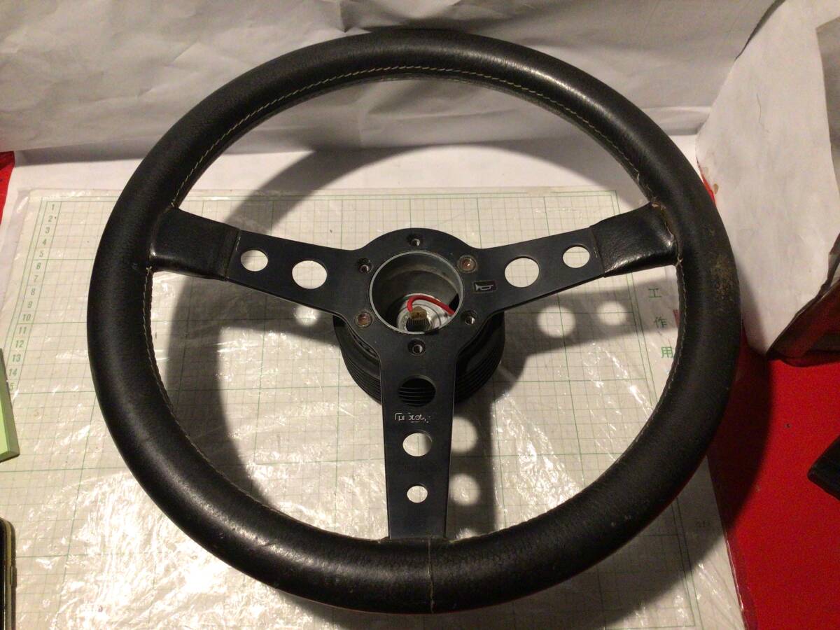 当時物】MOMO PROTOTIPO 83年製 32パイ 小径 ステアリング - パーツ 当時物】MOMO PROTOTIPO 83年製 32パイ 小径 ステアリング - パーツ
