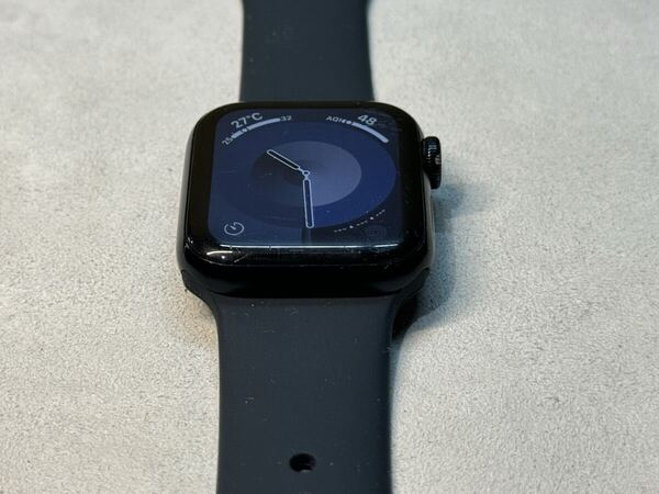 ☆即決 Apple Watch SE2 40mm ミッドナイトアルミニウム アップルウォッチ GPSモデル 505