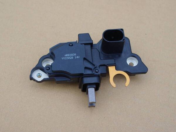 ボルテージレギュレーター*VW Golf4/BORA/Newbeetle/Audi A3/S3(8L)/A4(8E)/TT(8N)など*070903803E*AS-PL製【新品】