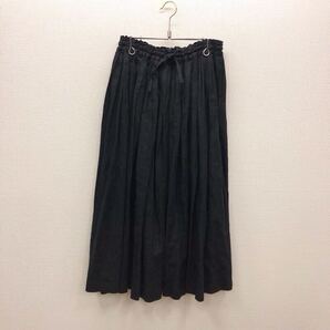 【と037】日本製 Mademoiselle NONNON 刺繍リネンスカート ブラック ロング丈 無地 タック入り 薄地 水洗い不可 ブランド古着 送料無料