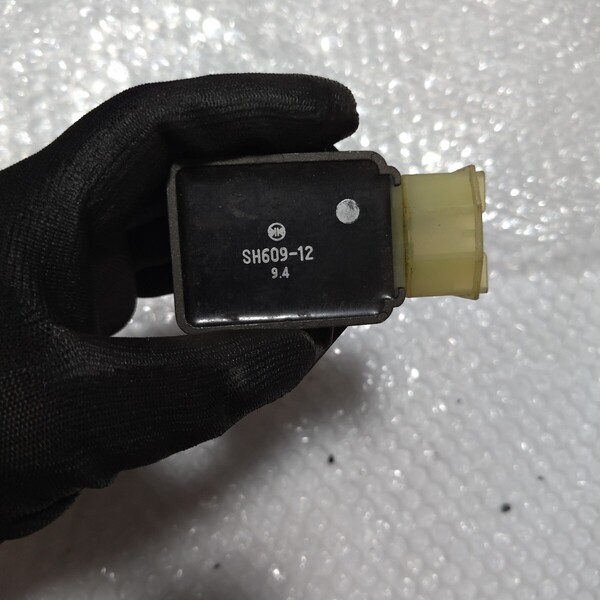1 40825 VT250スパーダ レギュレター イグナイター CDI ECU PGM-DCTユニット レクチファイア 実働取外し 純正 中古