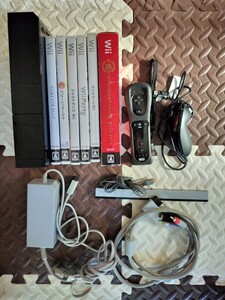 Nintendo Wii 黒 ブラック すぐ遊べる d端子ケーブル付 本体一式 人気ソフト6本 ヌンチャク等 動作確認済 マリオカート マリオコレクション