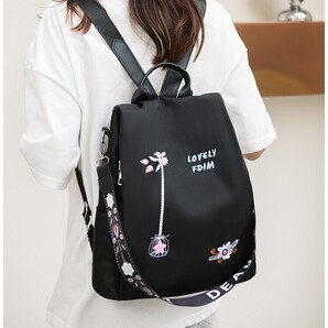 レディース リュック デイパック おしゃれ 刺繍 花 かわいい 韓国 軽量 防水 小さめ きれいめ 軽い 50代 40代 旅行 薄型 ブラック NE0220