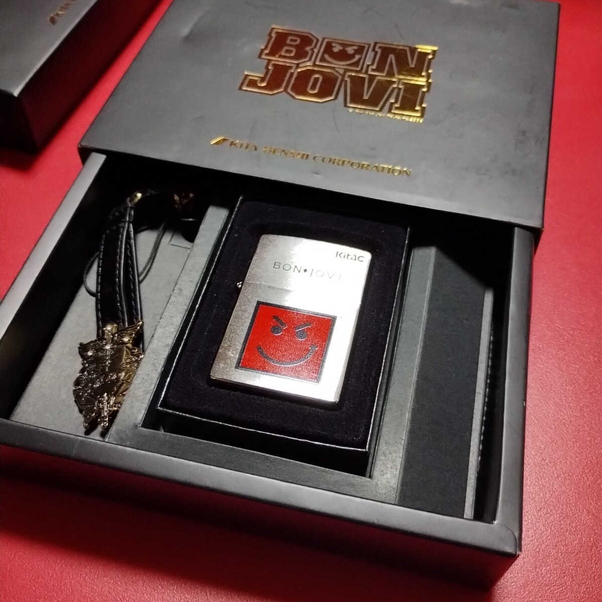 ジッポーZippoライター BON JOVI ボン・ジョビ 北電子の通販 by