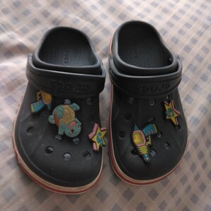 正規品 クロックス crocs サンダル 子供靴 こども キッズ 18センチ 中古 かかと擦れあり 人気ポケモン ゼニガメ付き