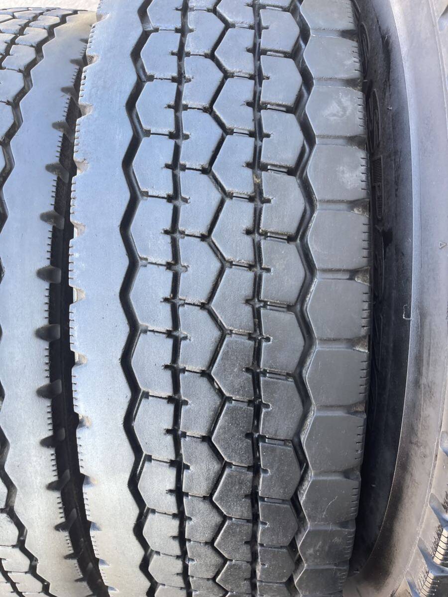225/90R17.5 225 90 17.5 DUNLOP SP670 ミックス タイヤ 4トン 増トン 16年 17年製 6本値段 225/90R17.5 225 90 17.5 DUNLOP SP670 ミックス タイヤ 4トン 増トン 16年 17年製 6本値段