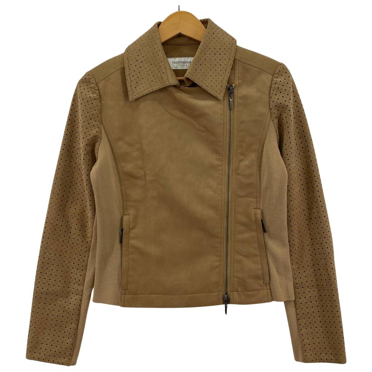 Yahoo!オークション -「trussardi ジャケット」の落札相場・落札価格 Yahoo!オークション -「trussardi ジャケット」の落札相場・落札価格