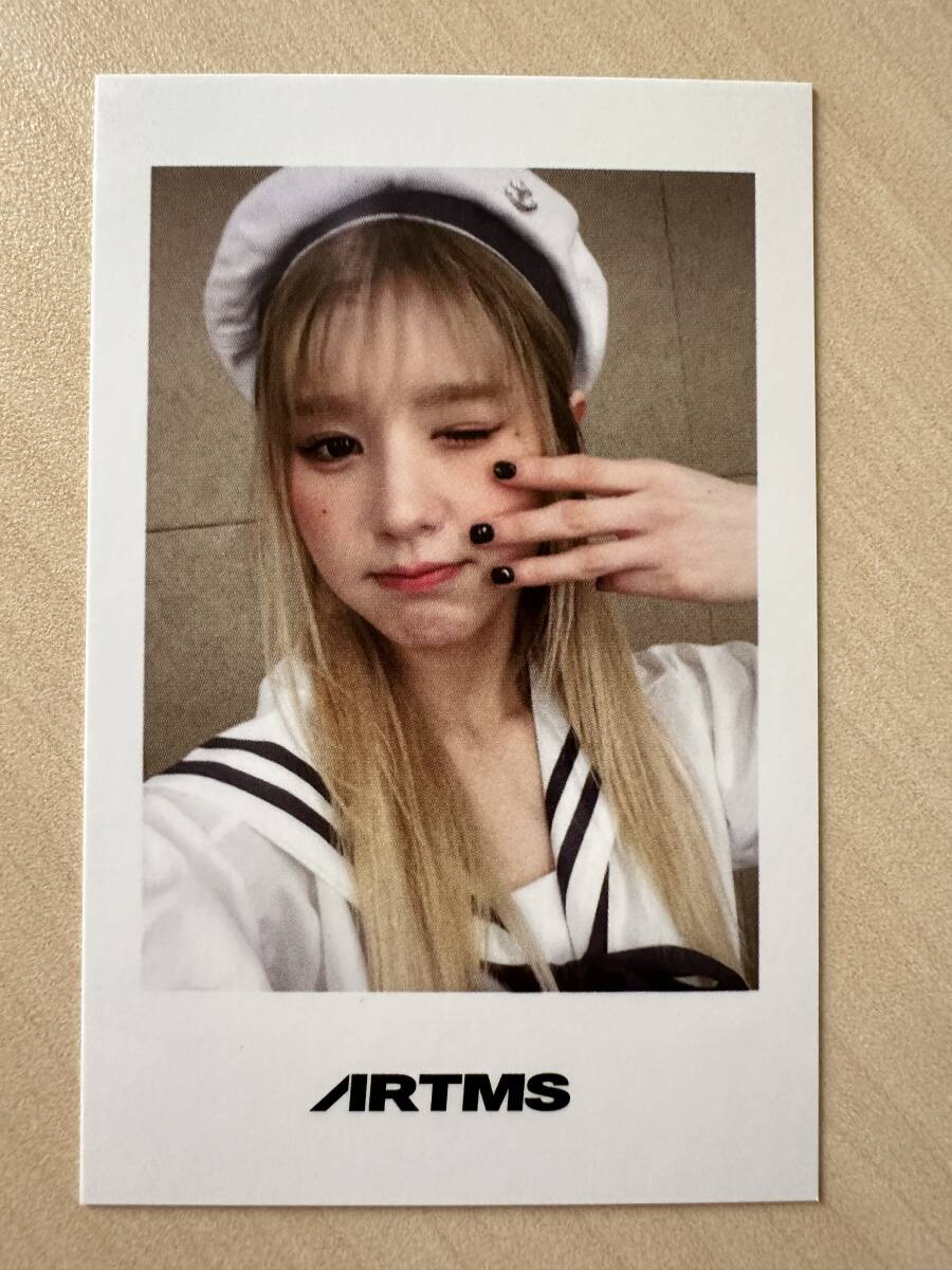 LOONA 今月の少女 キム・リプ トレカ 出席カードあり