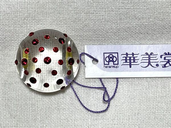 NO.128 帯留め「華美裳」クリア 透明 ドット 赤いラインストーン(帯留 帯飾り 和装小物)