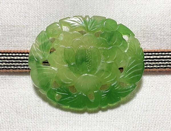 NO.1589 帯留め 樹脂製 透かしデザイン 花 リメイク品(帯留 帯飾り 和装小物)ハンドメイド品