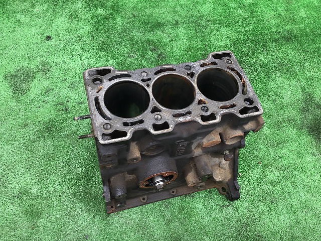 ジムニー シリンダーブロック 腰下 JA11 料っ F6A