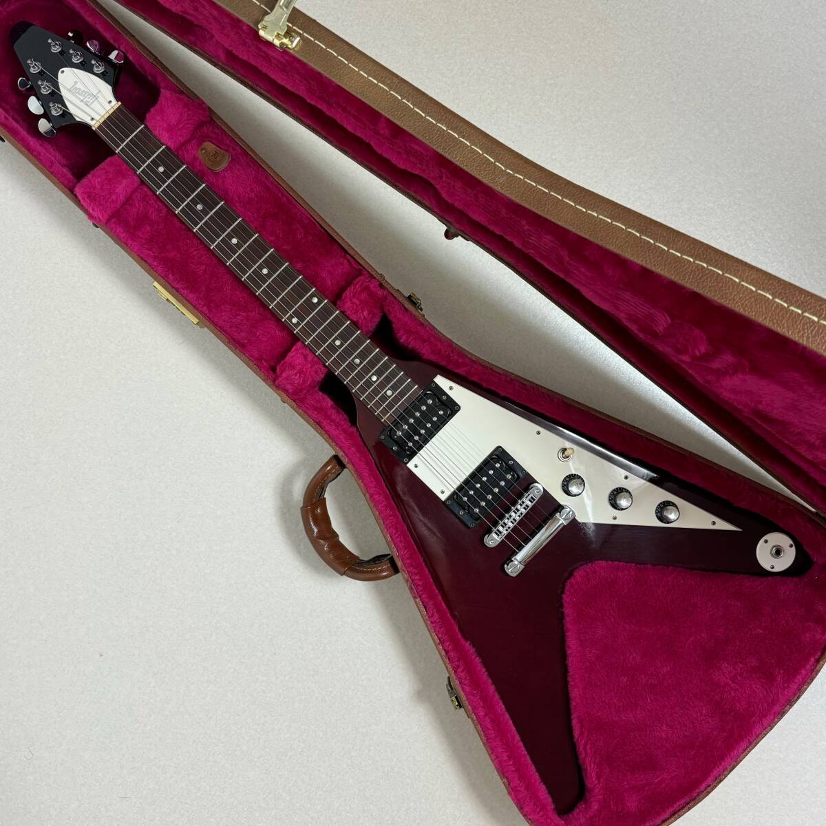 Gibson Flying V ワインレッド ハードケース付き ギブソン Gibson Flying V ワインレッド ハードケース付き ギブソン
