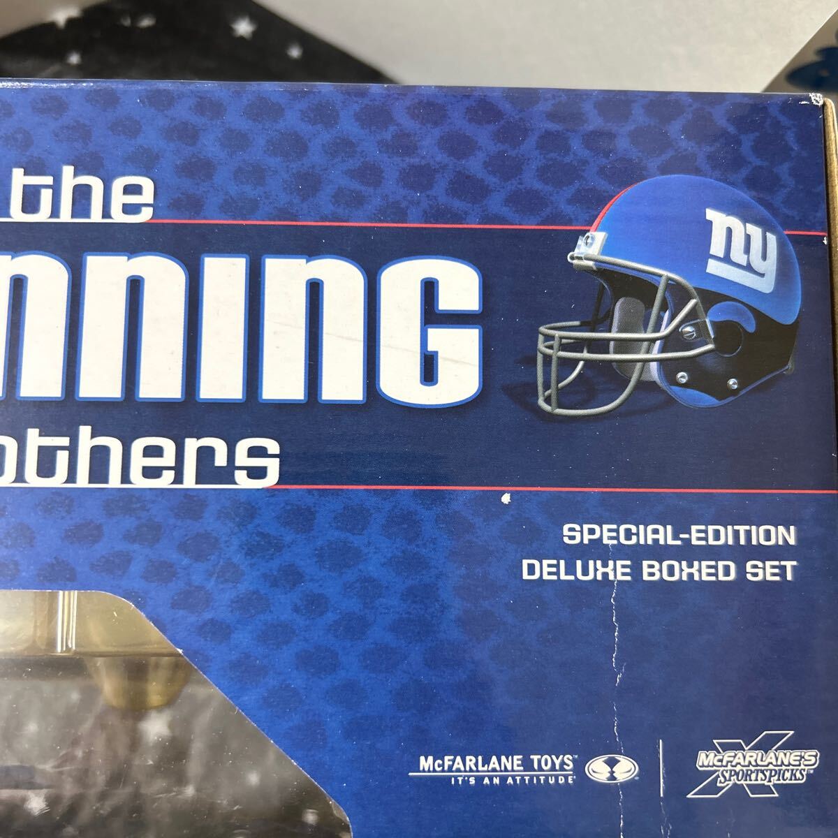 NFL McFarlane 2004 Series 4 Deluxe 2Pack The Manning Brothets Payton Manning/Eli Manning マクファーレン マニング兄弟フィギュア NFL McFarlane 2004 Series 4 Deluxe 2Pack The Manning Brothets Payton Manning/Eli Manning マクファーレン マニング兄弟フィギュア