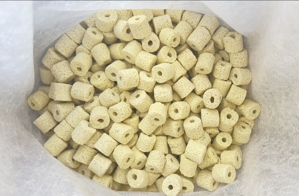boxwater ろ材 5L 濾過材 自社製軽量化セラミックリングろ材 新品 吸水性抜群 多孔質 高性能 バクテリア定着 安定水質 におい抑え 追加OK