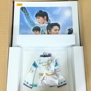 羽生結弦プレミアムセット/One and Only/ フレーム切手/特製SEIMEIチャーム/自筆サイン(印刷)入りフォトサイン色紙/2019年/希少品/№1063