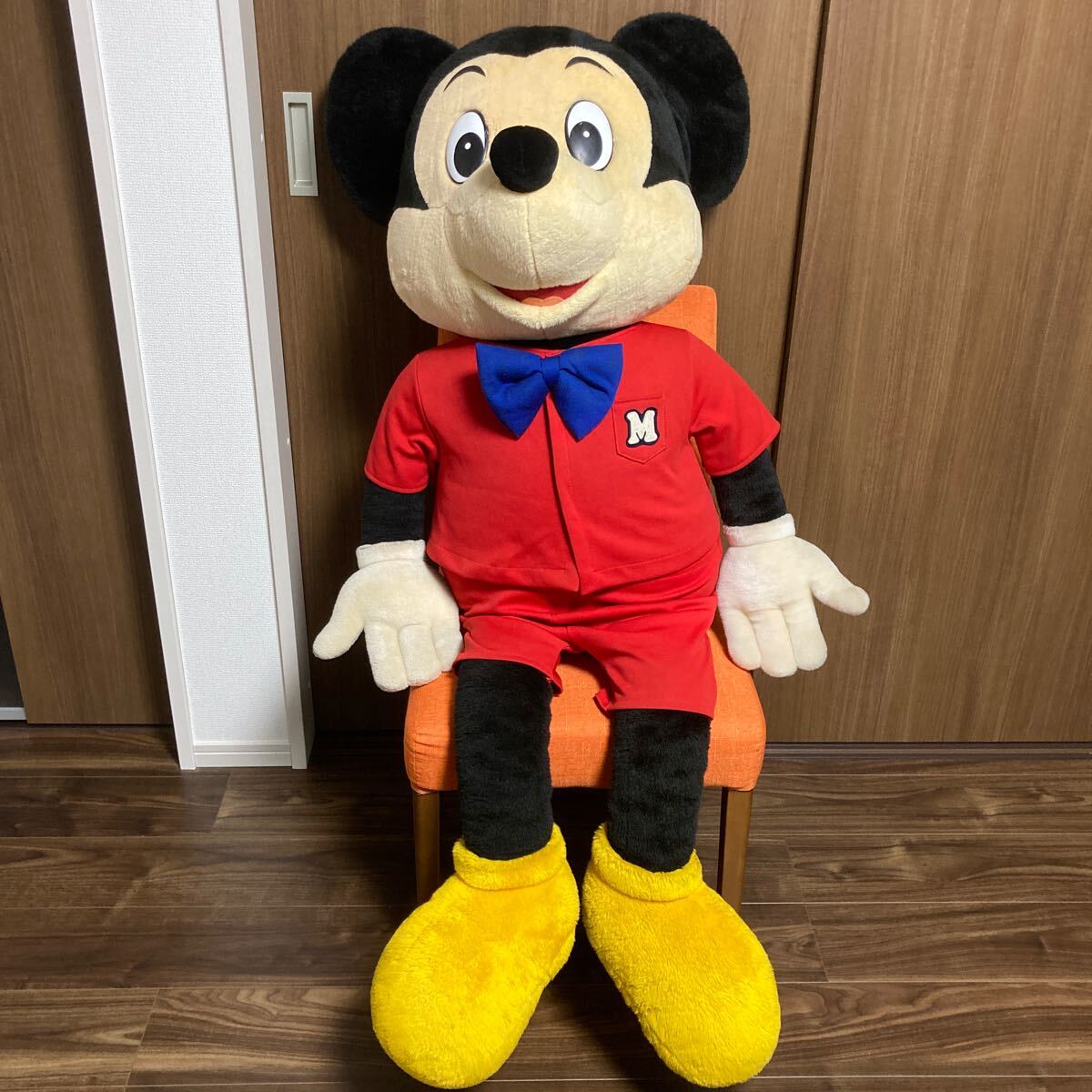 レトロディズニー ミッキーマウス 昭和 ぬいぐるみ特大 希少 レトロディズニー ミッキーマウス 昭和 ぬいぐるみ特大 希少