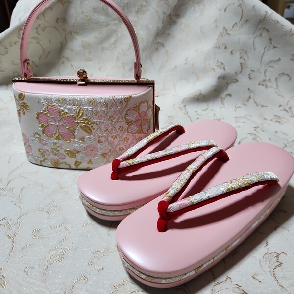 #8-625 ( 未使用品) 七五三 お正月 草履バック 21.5cm