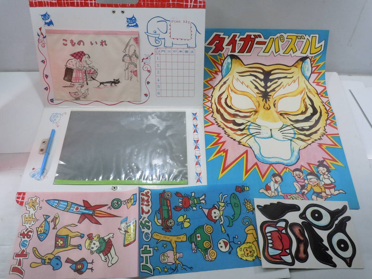 Amazon.co.jp: レトロZZZ珍品「370円 昭和 駄菓子屋 面子 漫画 4