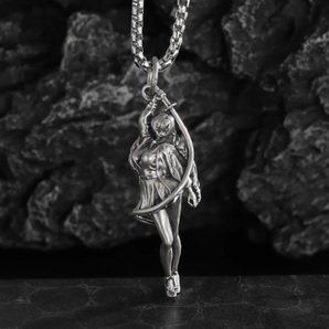 入荷!【某アニメでも使用】腰帯剣を持つ女性 カラリパヤット ウルミ