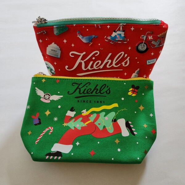 〈新品〉Kiehl's コスメポーチ 赤 緑 2点セットクリスマスカラー 小物入れ バックインバック 整理整頓