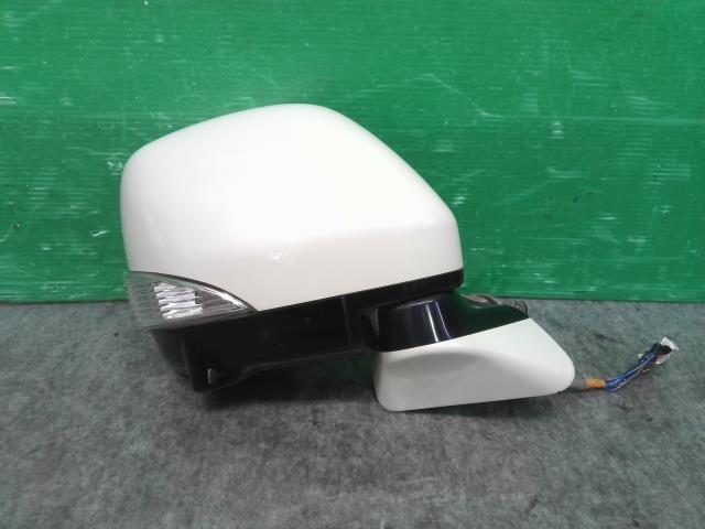 エルグランド DBA-TE52 右ドアミラー 250ハイウェイスター 7人 96301-1JB1B