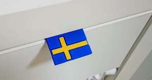  IKEA ボルボ★タグ型スウェーデンフラッグ★デコレーションエンブレムV40 V60 XC60 XC70 V70 S60　XC40　VOLVOステッカー