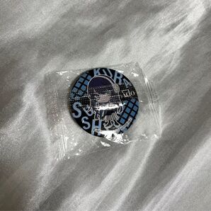 Ado くら寿司 缶バッチ バッジ