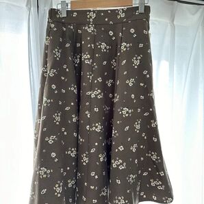 ウインターコスモス柄フレアスカート