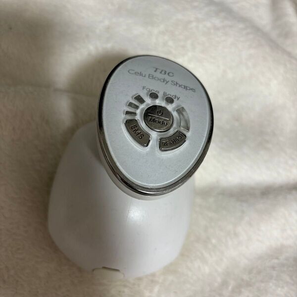 TBCマッサージ器具 EMS付きボディーも顔もマッサージできます。充電器はありません。