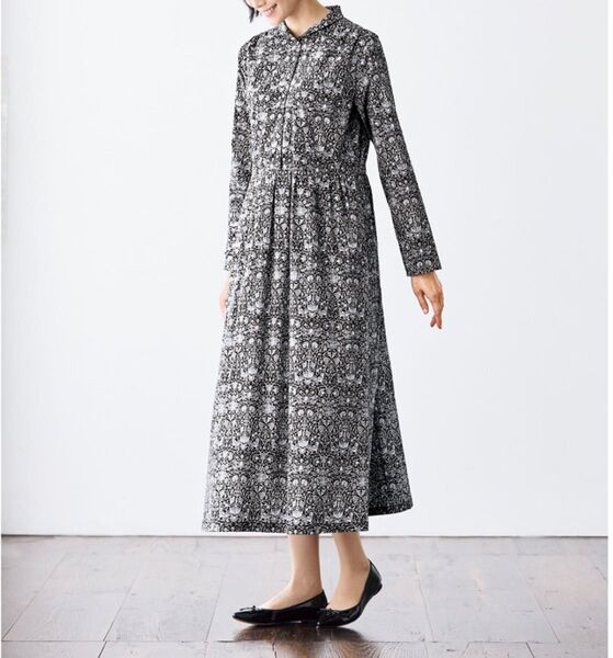《新品タグ付き》 リバティ タナローン リバティプリント ロングワンピース S