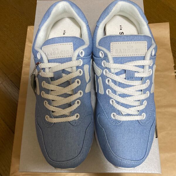 via SANGACIO sky blue