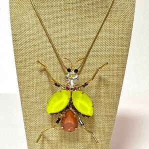 【新品未使用】ESSENTIEL ANTWARP エッセンシャル アントワープ カラフルな虫のネックレス / ブローチ おしゃれ