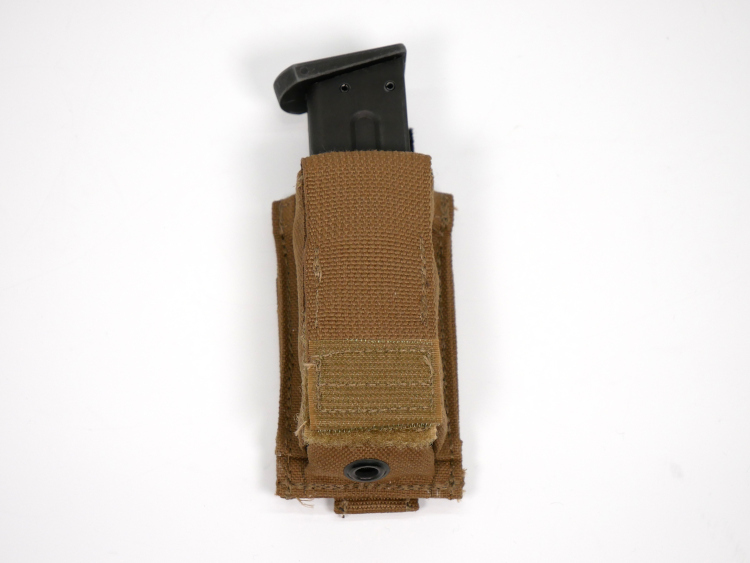 送料無料 実物未使用 Eagle M9 DOUBLE MAG POUCH FLAT V 2