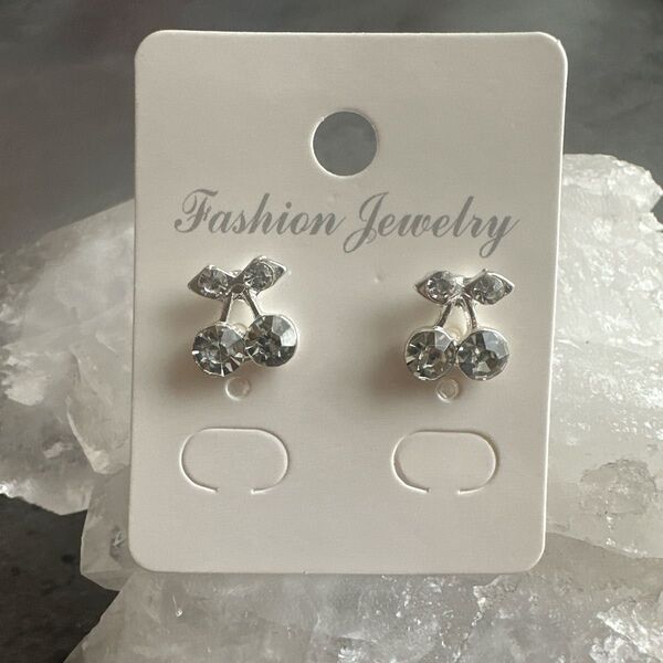 ピアス さくらんぼピアス アクセサリー 両耳 シルバー ストーン