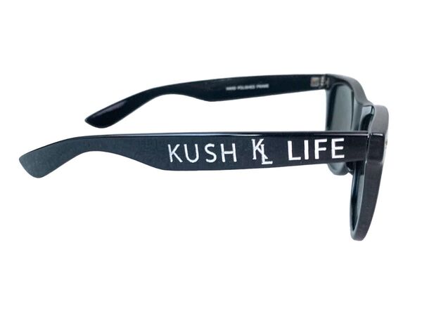 KUSH LIFEサングラス