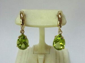 K18 yellow gold * largish natural peridot simple earrings *